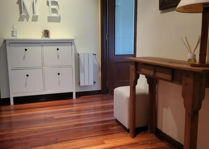 Helena Apartment-pool * Bárcena de Cicero